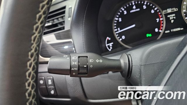 Lexus GS 2013 — photo 23