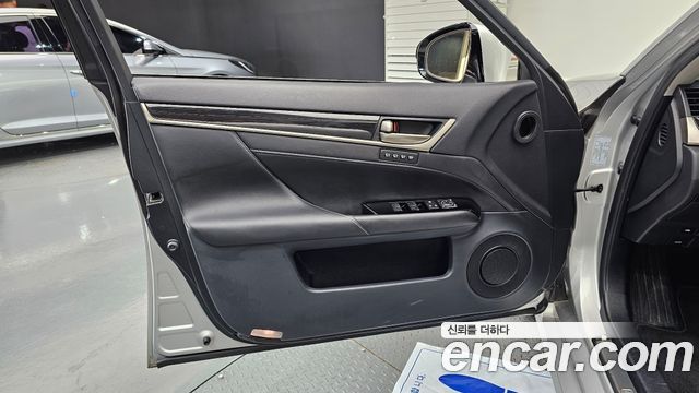 Lexus GS 2013 — photo 14