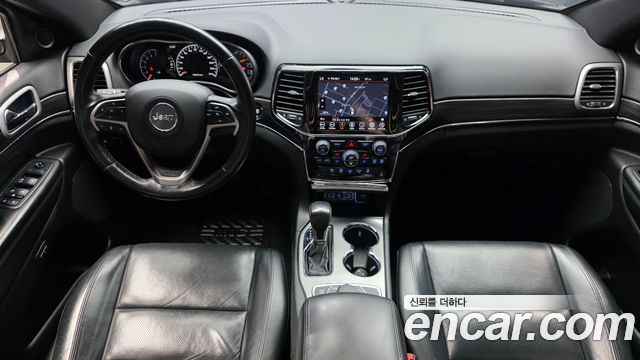 Jeep Cherokee 2021 — photo 10