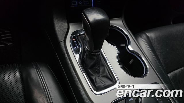 Jeep Cherokee 2021 — photo 12