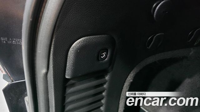 Jeep Cherokee 2021 — photo 34
