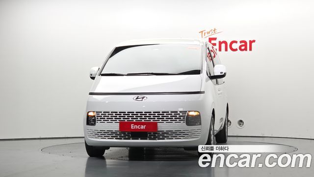 Hyundai Staria 2022 — photo 3