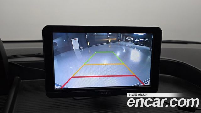Hyundai Staria 2022 — photo 22