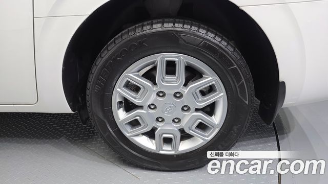 Hyundai Staria 2022 — photo 7