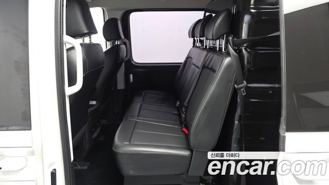 Hyundai Staria 2022 — photo 16