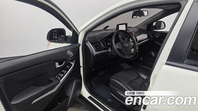 KG Mobility KORANDO 2014 — photo 13