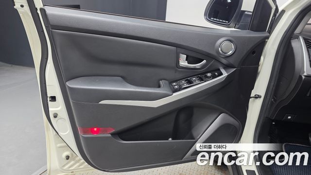 KG Mobility KORANDO 2014 — photo 14