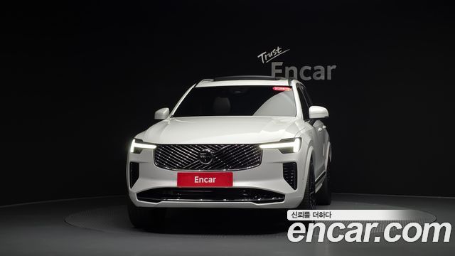 Volvo XC90 2025 — photo 3