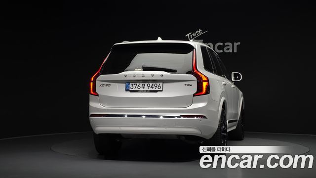 Volvo XC90 2025 — photo 4