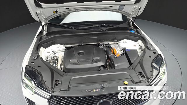 Volvo XC90 2025 — photo 6