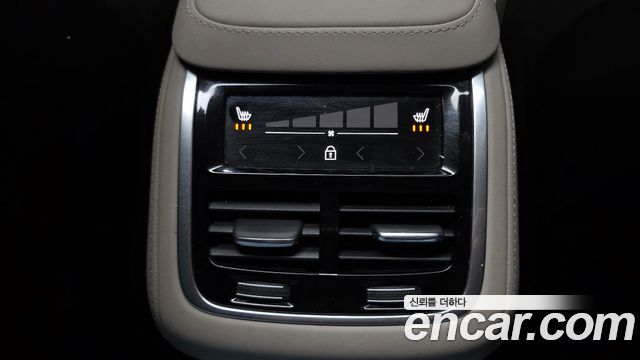 Volvo XC90 2025 — photo 29