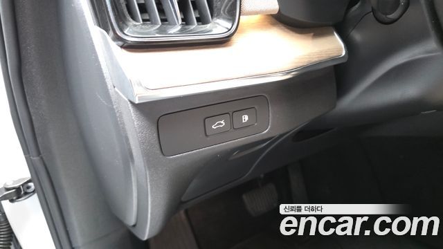 Volvo XC90 2025 — photo 30