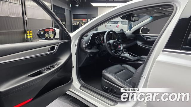 Hyundai Grandeur 2022 — photo 13