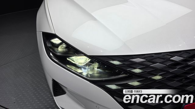 Hyundai Grandeur 2022 — photo 8