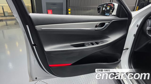 Hyundai Grandeur 2022 — photo 14