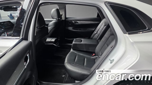 Hyundai Grandeur 2022 — photo 16