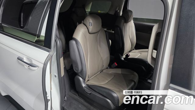 Kia Canival 2025 — photo 18