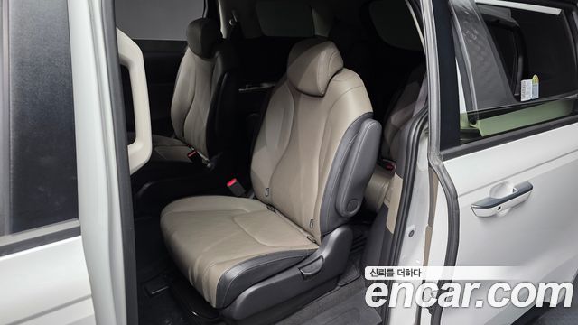 Kia Canival 2025 — photo 16