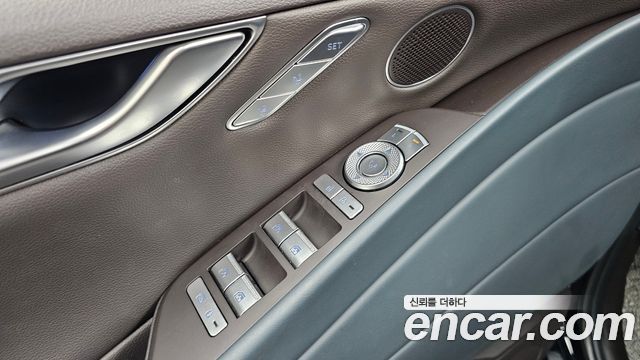 Genesis G80 2021 — photo 28
