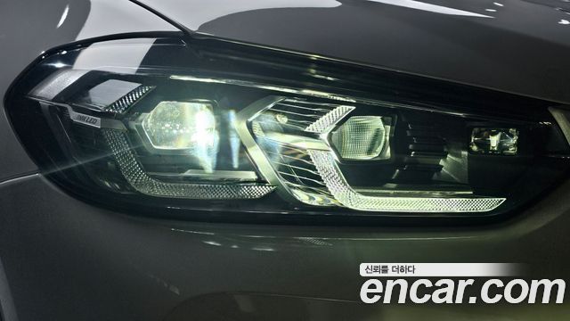 BMW X3 2022 — photo 8