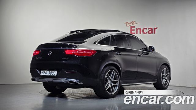 Mercedes-Benz GLE-Class 2017 — photo 2