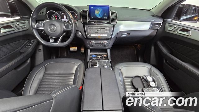 Mercedes-Benz GLE-Class 2017 — photo 7