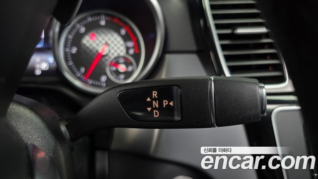 Mercedes-Benz GLE-Class 2017 — photo 9