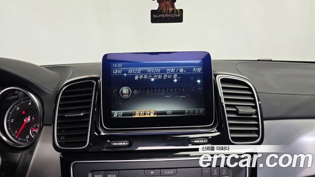 Mercedes-Benz GLE-Class 2017 — photo 14