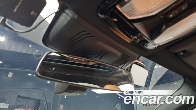 BMW 3-Series 2025 — photo 25