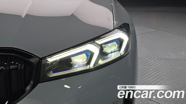 BMW 3-Series 2025 — photo 8