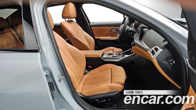 BMW 3-Series 2025 — photo 16