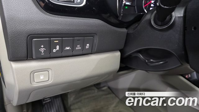 Kia Canival 2017 — photo 14