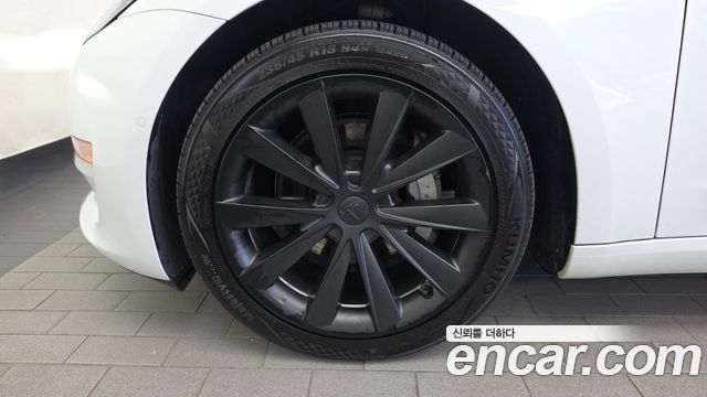 Tesla Model 3 2022 — photo 5