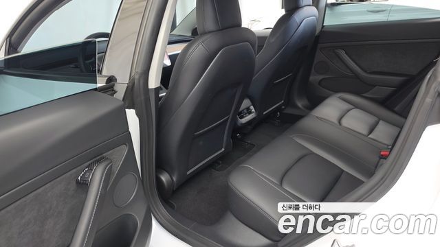 Tesla Model 3 2022 — photo 18