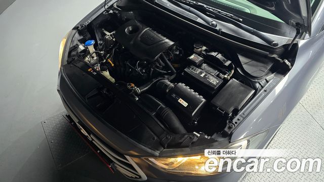 Hyundai AVANTE 2018 — photo 6