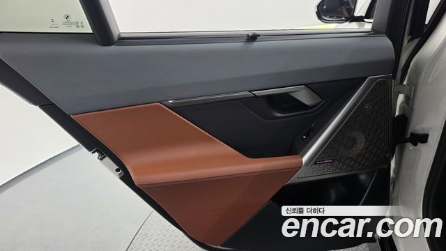 BMW 5-Series 2025 — photo 15