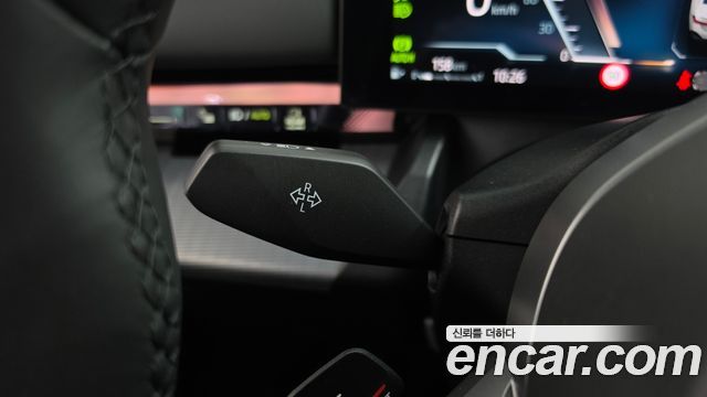BMW 5-Series 2025 — photo 28