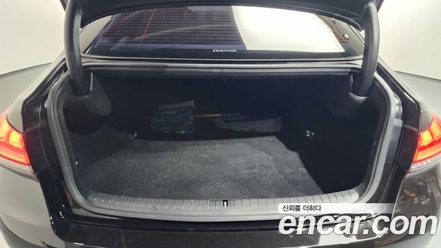 Genesis G80 2018 — photo 22