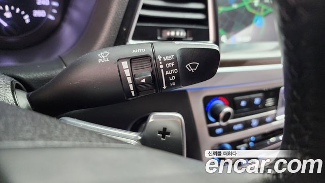 Genesis G80 2018 — photo 30