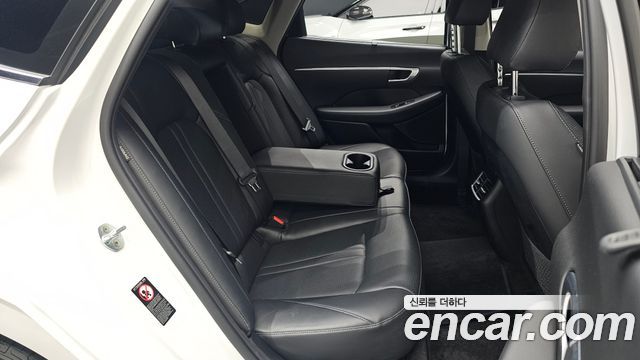 Hyundai Sonata 2020 — photo 17