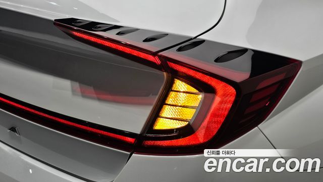 Hyundai Sonata 2020 — photo 9