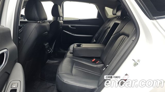 Hyundai Sonata 2020 — photo 28