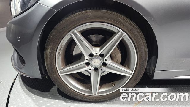 Mercedes-Benz C-Class 2017 — photo 5