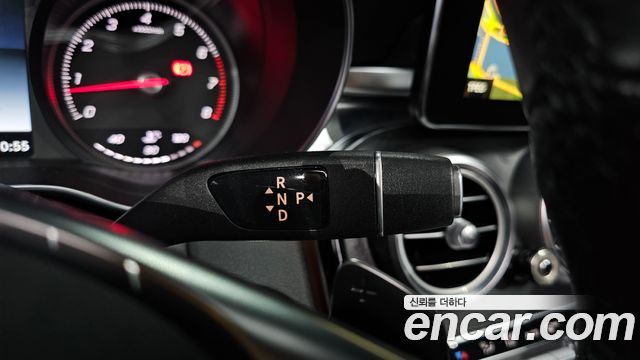 Mercedes-Benz C-Class 2017 — photo 12