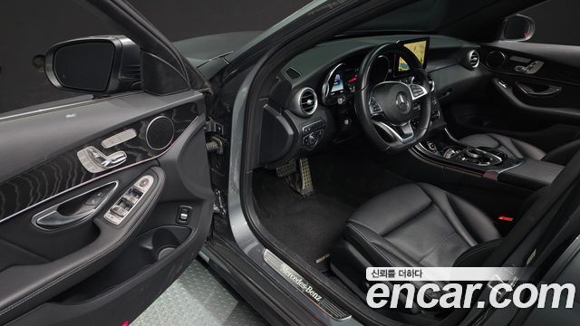 Mercedes-Benz C-Class 2017 — photo 13