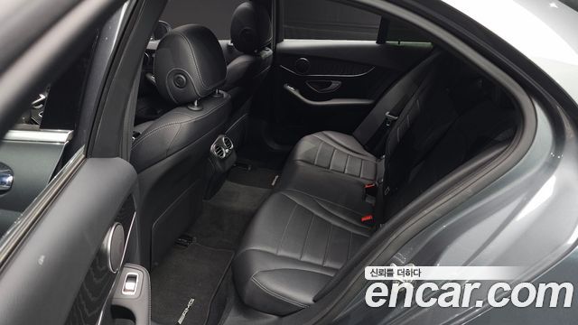Mercedes-Benz C-Class 2017 — photo 17
