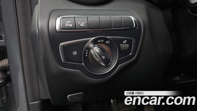 Mercedes-Benz C-Class 2017 — photo 23