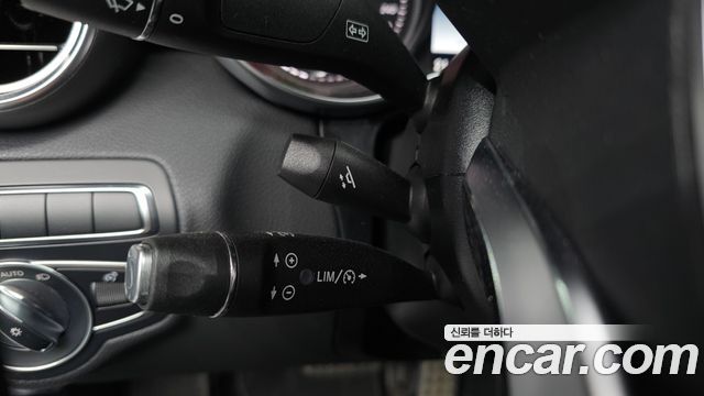 Mercedes-Benz C-Class 2017 — photo 24