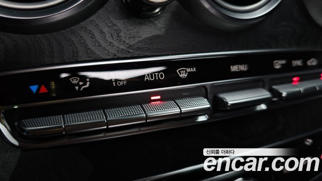 Mercedes-Benz C-Class 2017 — photo 28
