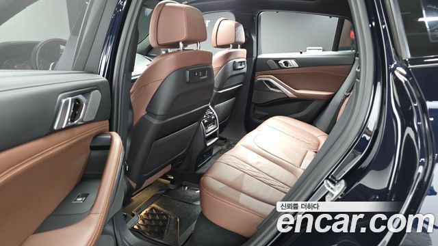 BMW X6 2023 — photo 17